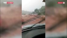 Adana'da sağanak sele dönüştü