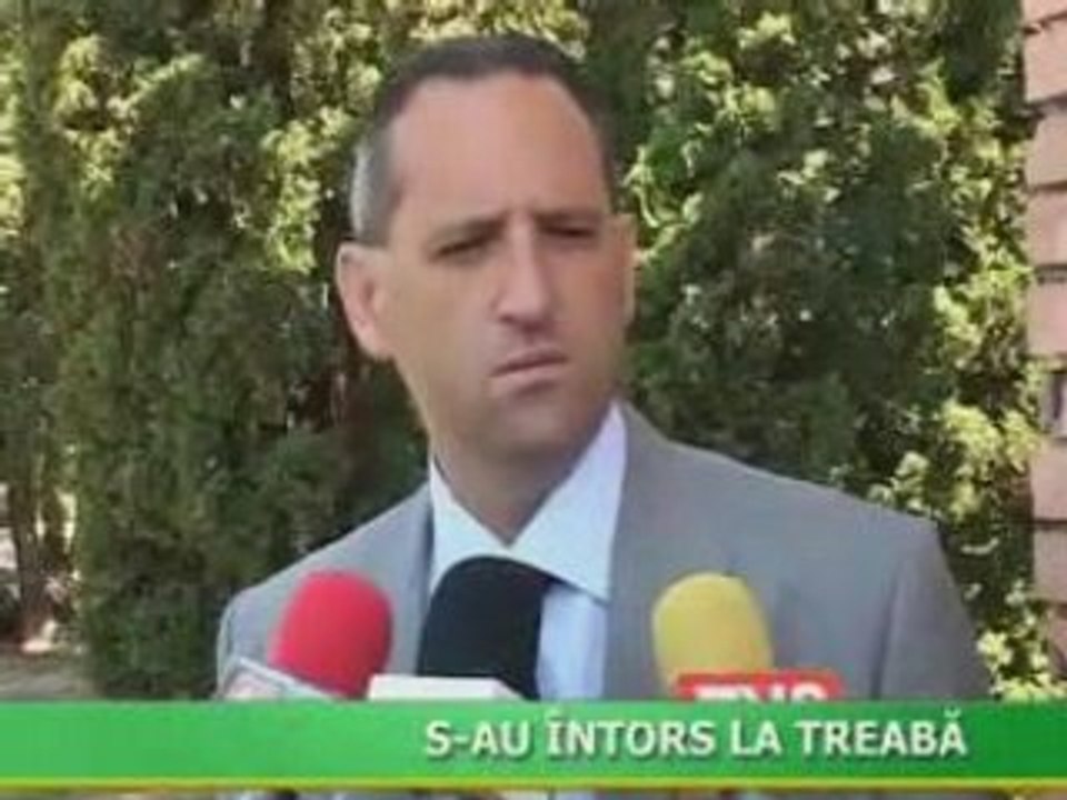 S-au intors la treaba