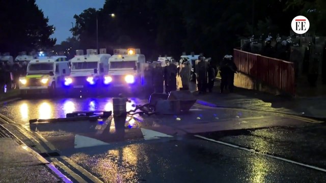 Irlanda del Norte: enfrentamientos con la policía dejan al menos 22 personas heridas