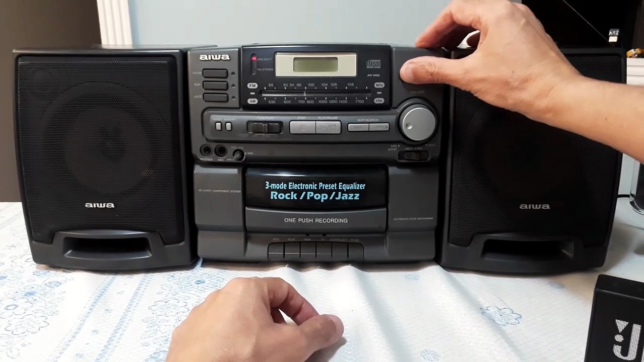 Mini System Aiwa CA-D210 [VENDIDO]