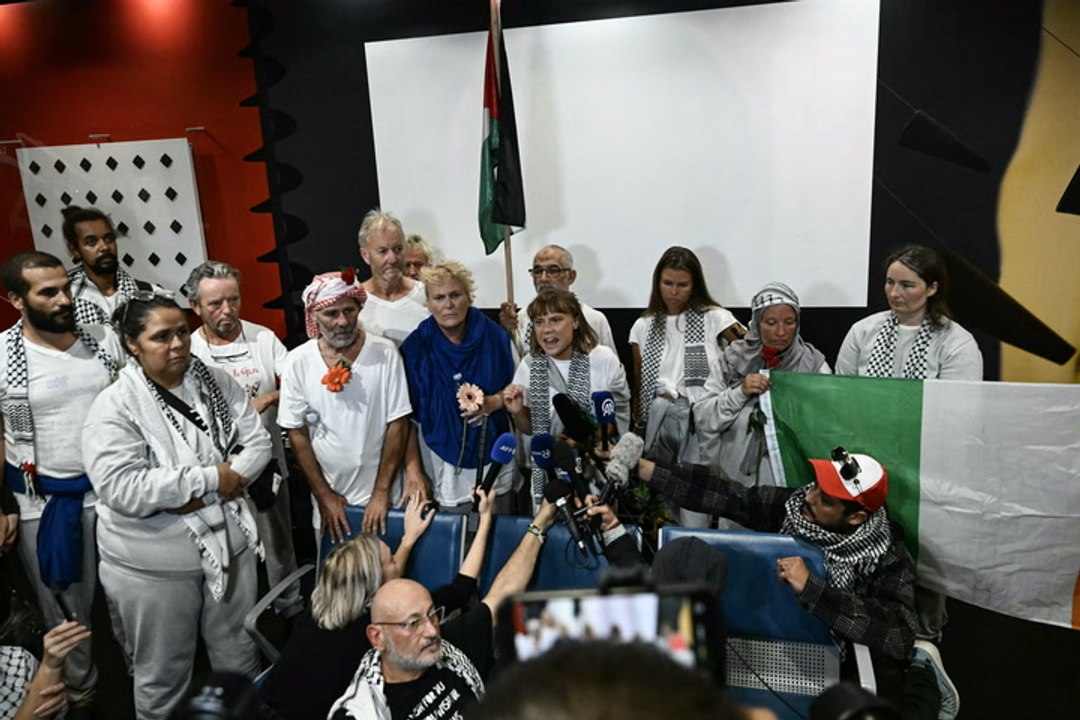 Israel deporta a otros 171 activistas de la flotilla a Gaza, entre ellos a Greta Thunberg