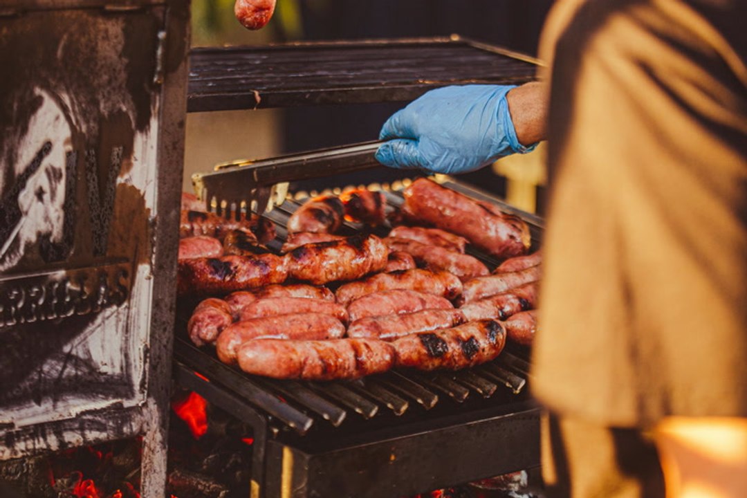 ¿Comer carne es tan riesgoso como fumar? Lo que realmente dijo la OMS