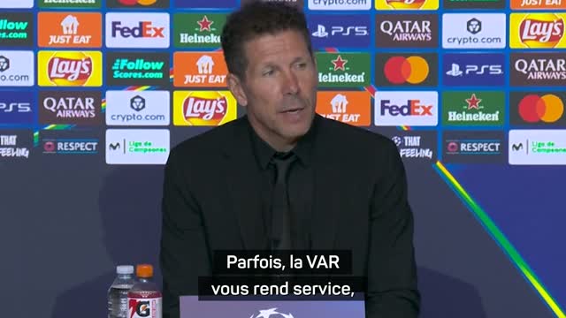 Atlético - Simeone : "Parfois, la VAR vous rend service, et parfois elle vous pénalise"