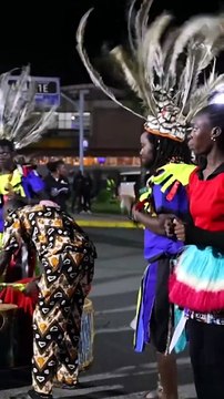 Sabastian Sawe es recibido en Nairobi tras batir el récord mundial de maratón.