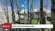 Gübre yüklü TIR'ın dorsesi yandı