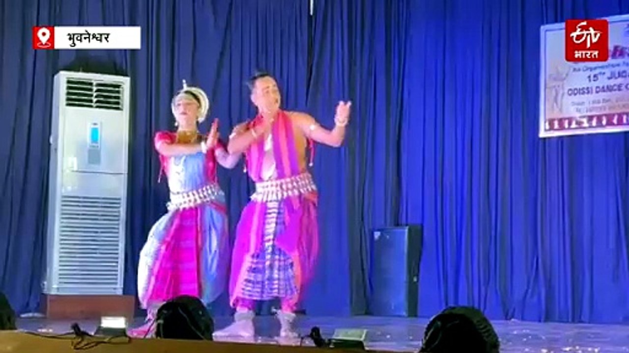ओडिशा की ट्रांसजेंडर नृत्यांगना चिन्मयी त्रिपाठी ने ओडिसी और भगवान जगन्नाथ को समर्पित किए 27 साल
