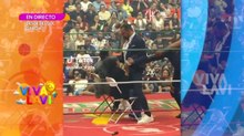 Latin Lover cae sobre fanática mientras le bailaba