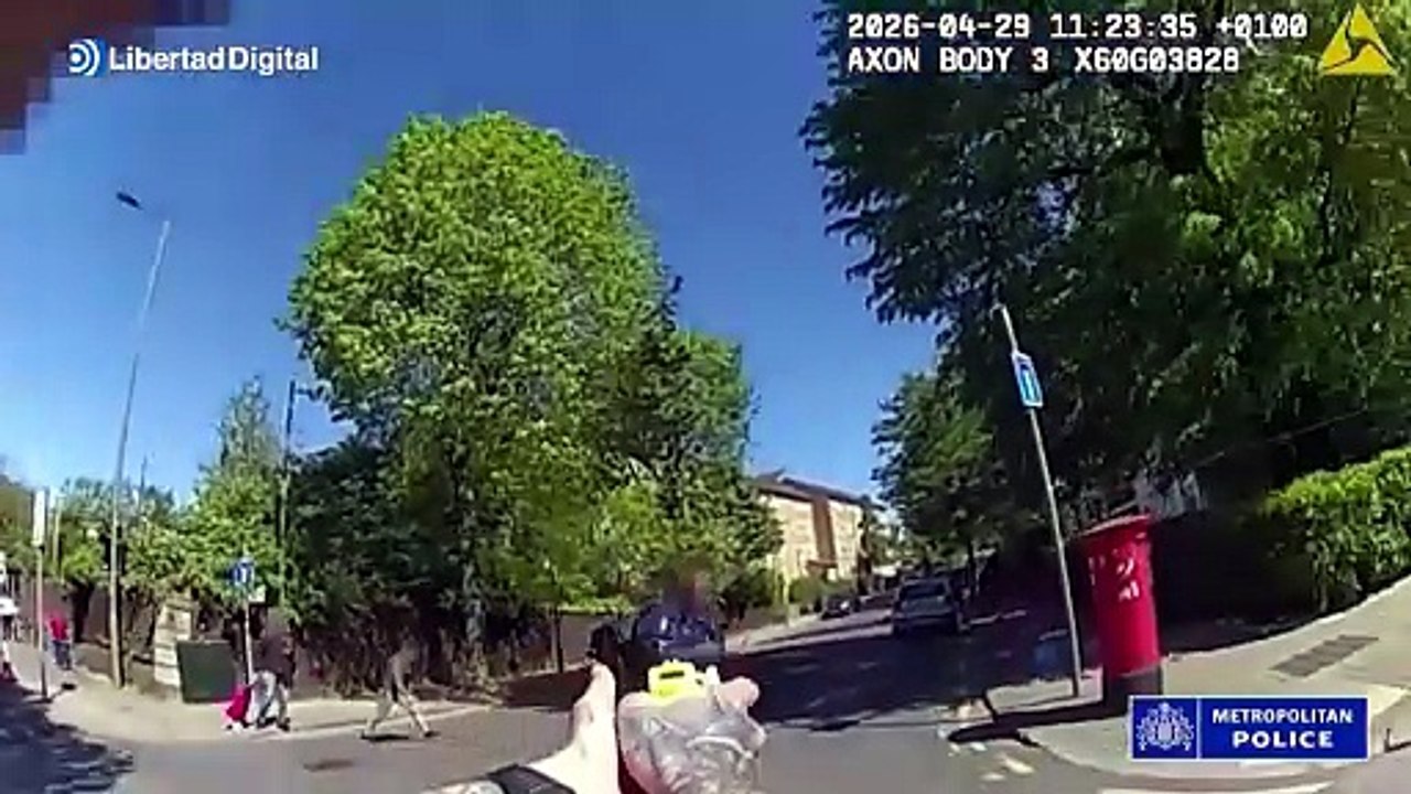 "¡Suelta el cuchillo!" Impactantes imágenes tras el ataque a una sinagoga en Londres