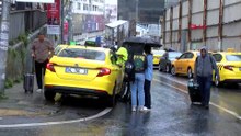 Taksim’de ulaşım aksadı, turistler çareyi yürümekte buldu