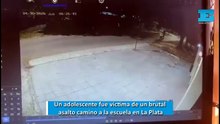 Un adolescente fue víctima de un brutal asalto camino a la escuela en La Plata