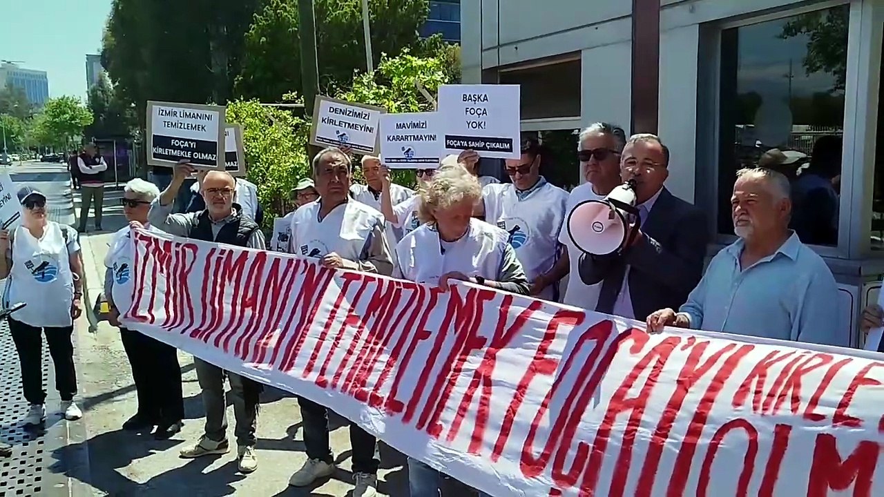 Foça'ya dökülen çamura karşı Bakanlığa binlerce imza... DEM Partili Akın: İnsanların taleplerini duyun
