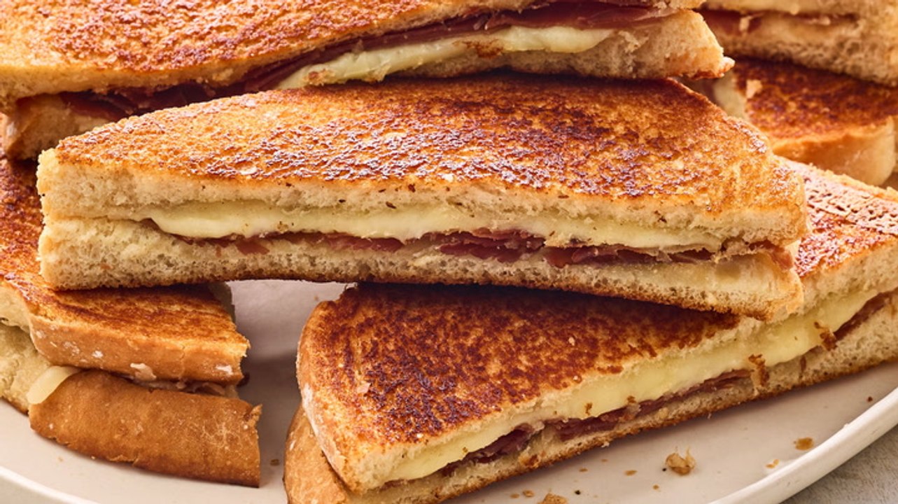 How to Make a Bikini Sandwich