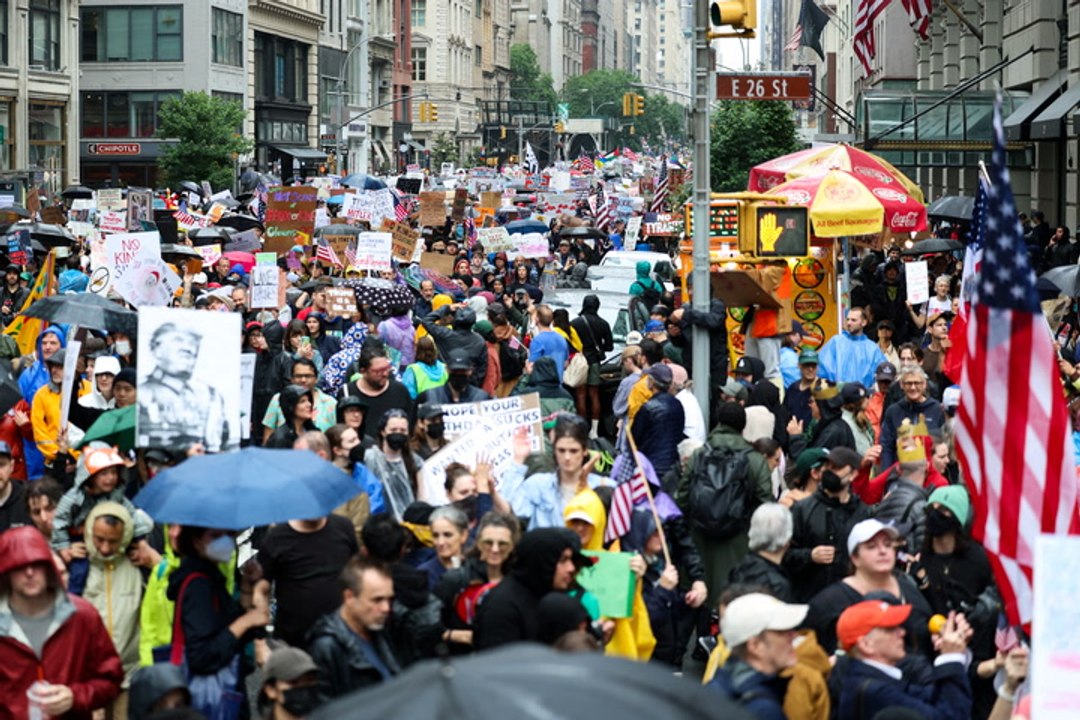 “¡Donald Trump tiene que irse!”: así lucen las manifestaciones en todo EE. UU.