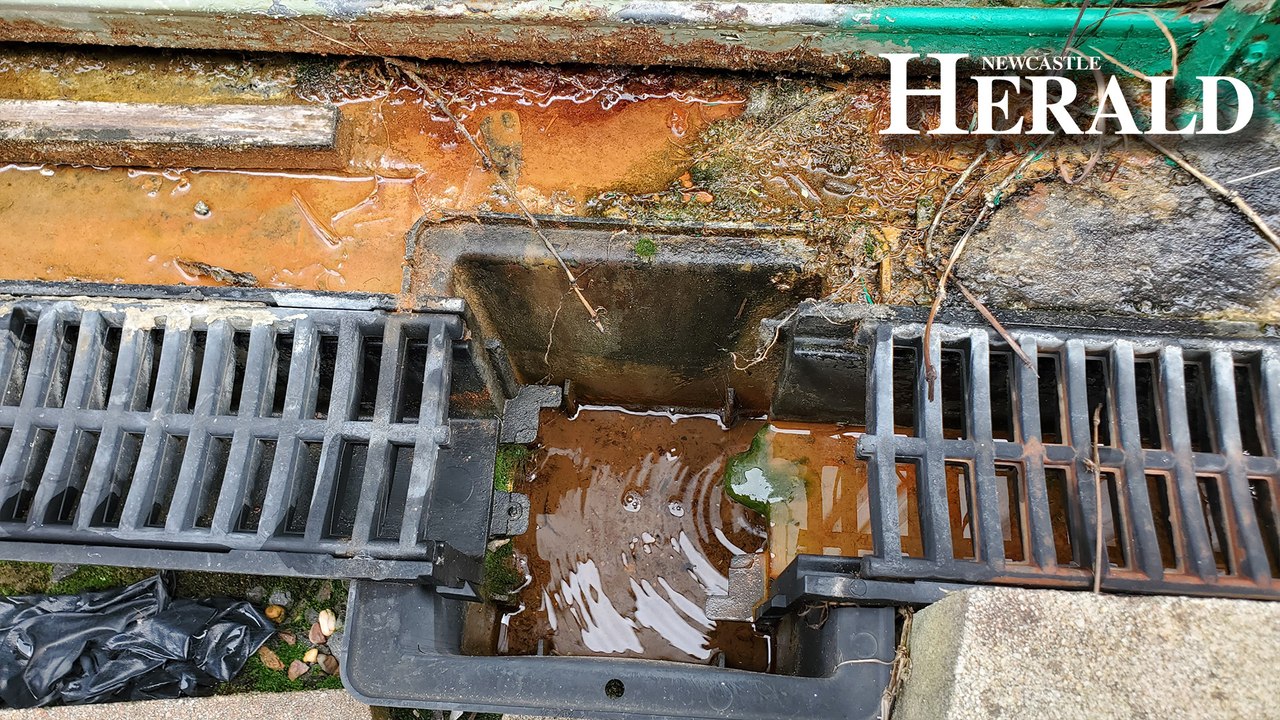 Hunter families battle NSW government as toxic water erodes concrete