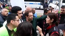 İzmir'de “Yanke Go Home” pankartına polis engeli