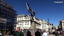 Aparece una estatua de Banksy en el centro de Londres