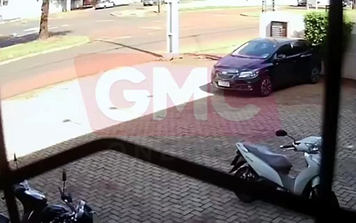 Empresário morre após sair para testar moto em concessionária