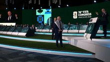 Infantino buscó una foto histórica de la FIFA y todo terminó en un momento incómodo