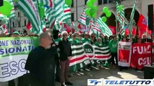 Video News - Primo maggio, in 3mila al corteo