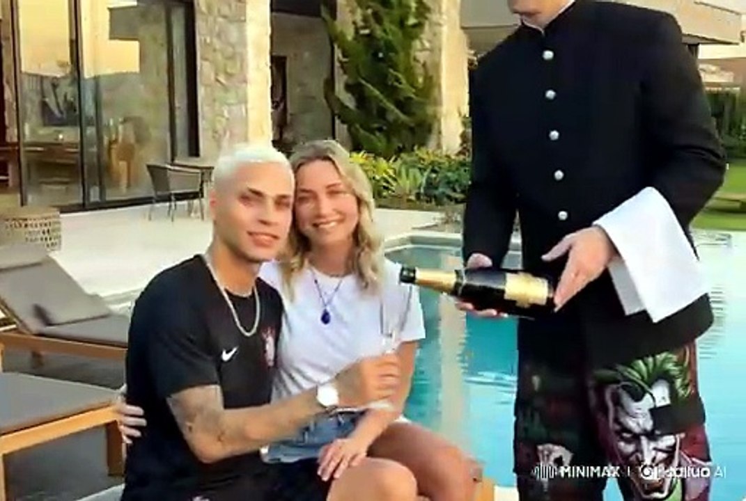 Hugo e seus dois patrões nas mansões.