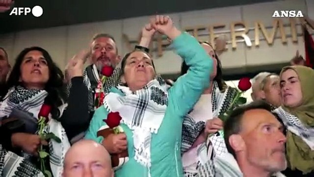 Flotilla, 59 attivisti arrestati da Israele sbarcati a Istanbul