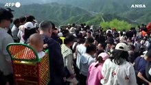 "Settimana d'oro" in Cina, folla di turisti sulla Grande Muraglia