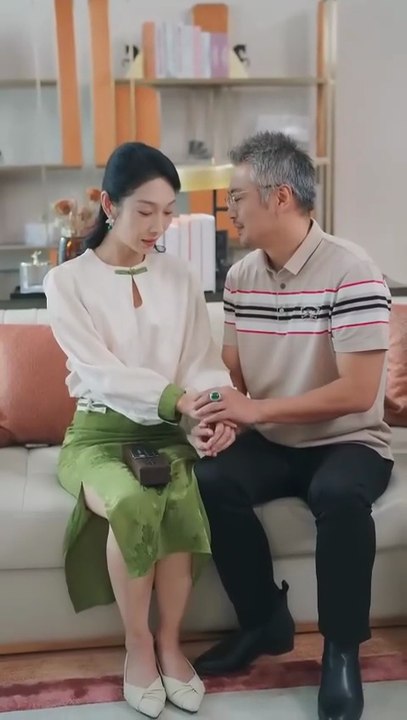 Best Korean romantic movie with happy ending movie - Dumped woman saves an old man—he’s a CEO’s dad, changing her fate!