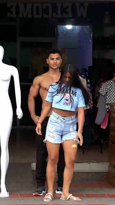 The Human Mannequin 😱