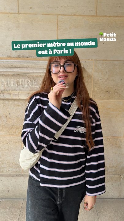📏 Tu utilises un mètre tous les jours… mais as-tu déjà vu l'original, caché en plein milieu de la rue ? 👀🎁 Nos bons plans à retrouver en bio ! ❤️‍🔥👉🏻 Et abonne-toi a Petit Mauda pour plus d’inspiration ! 🌳©️ Crédit : @petitmauda