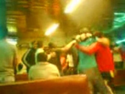 Isvicre-Turkiye 2008 SevincKahvede burdayiiz.skyrock.com