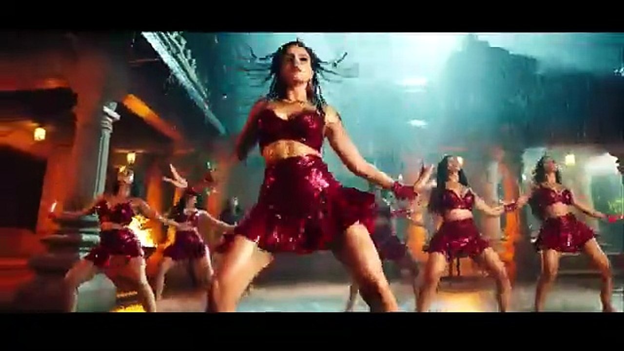 BHEEGI RAAT || Hot Bollywood Item Song  #viralbollywoodsong #ForYou #Playlist romanticpop #soulmusic #romantichits
