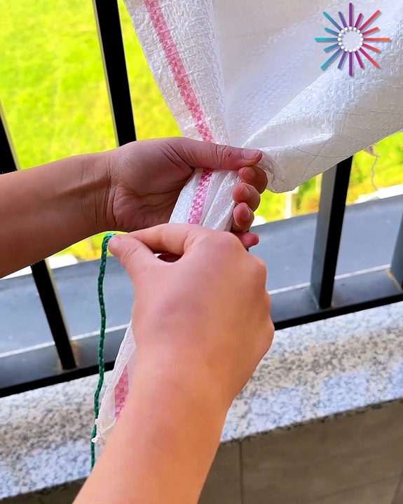 You’ll never tie a corner bag the same way