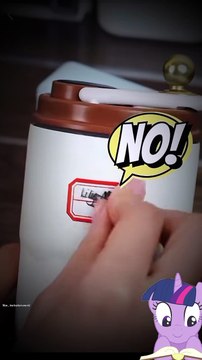 Two Hacks, One Genius… One Confusing 🤔 #LifeHacks #DIYIdeas #ViralHacks #SmartIdeas #ConfusingHack #CreativeDIY #HomeHacks #TryThis #CraftlyIdeas