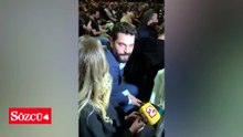 Akın Akınözü’nün yeni sevgilisi ortaya çıktı: Muhabir eski sevgilisi sanınca zor anlar yaşandı
