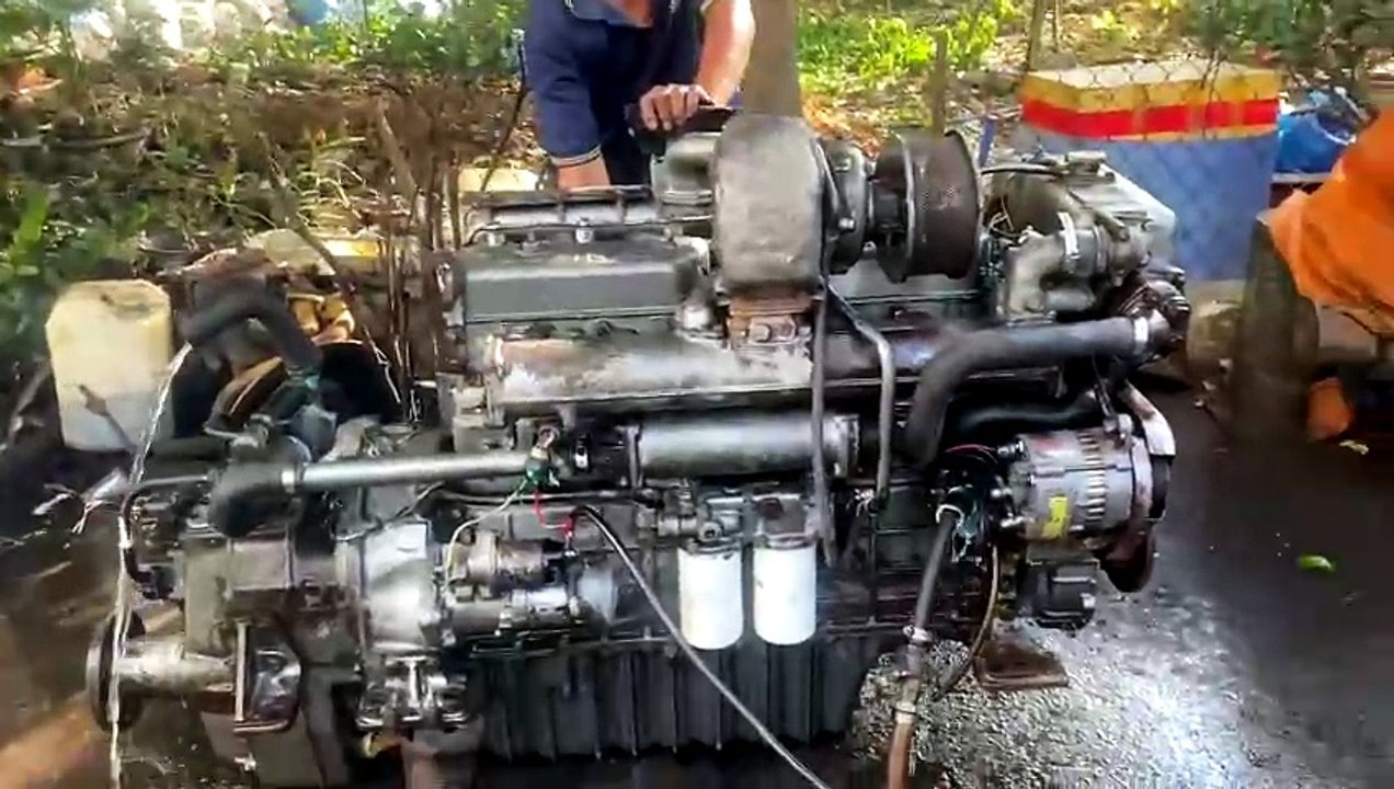 YANMAR 6CHK -T ( 130 hp / 2500 rpm )