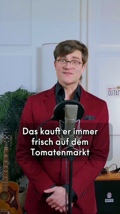 Tomatenmark Markt auf dem Wochenmarkt       Bodo Wartke    bodowartke-24042026-0001