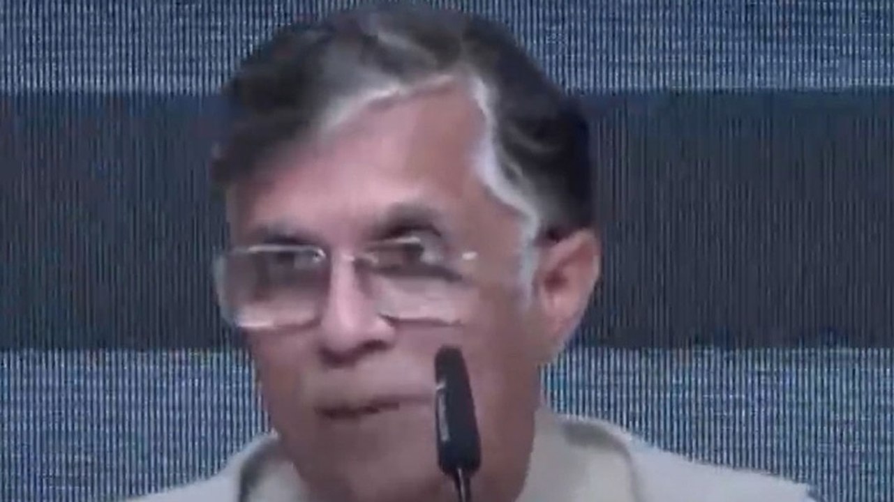 सुप्रीम कोर्ट ने शर्तों के साथ पवन खेड़ा को दी...