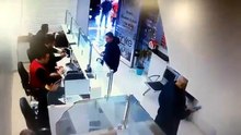 Bu da Böcek’in döviz bürosunda bavullu görüntüsü! Bu da mı jammer?