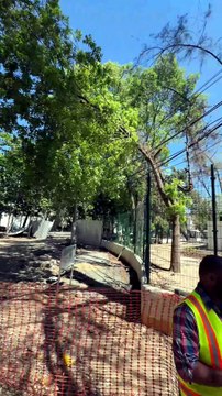 Ministro Ito Bisonó recorre y supervisa trabajos en el Centro Olímpico; pabellón de karate presenta 95% de avance