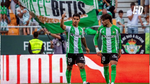 Real Betis 3-0 Real Oviedo: Cucho Hernández aprieta el acelerador por la quinta plaza