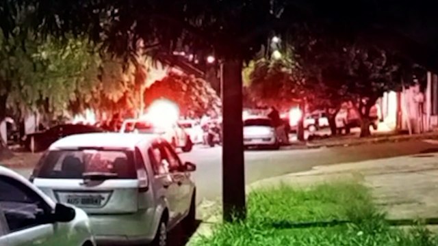 PM apreende armas e drogas após denúncia de perturbação de sossego no Santa Felicidade