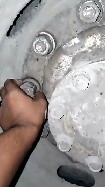Heavy Equipment Inspection : Loose Bolts on Mining Hauler in Kalimantan