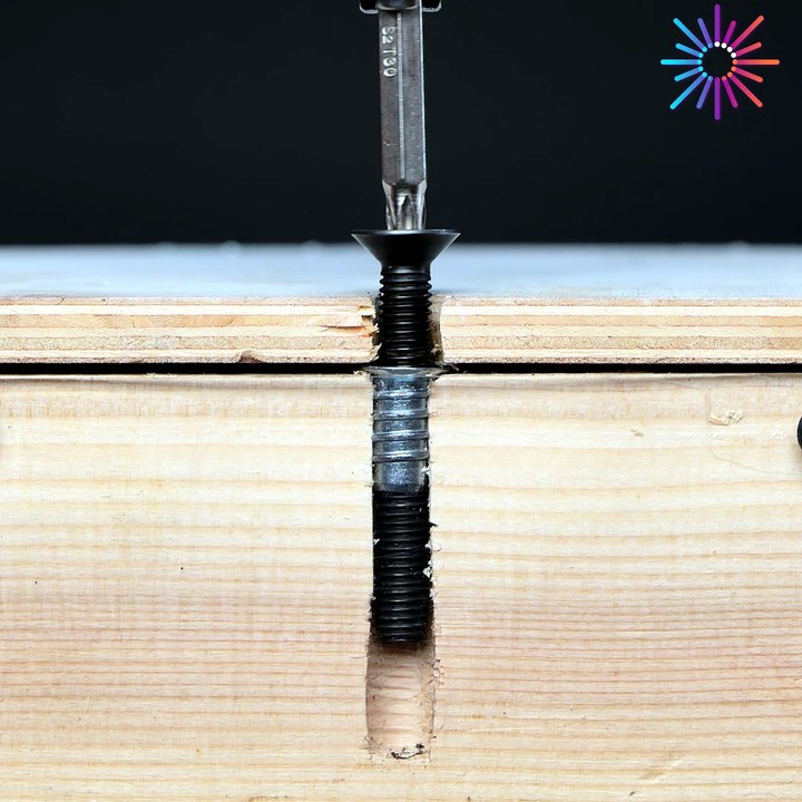 Level up your woodworking skills with these genius hacks! 🛠️🔧