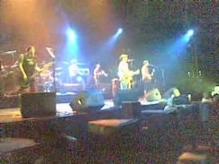 Manu chao au dome de MARSEILLE  1 06 08