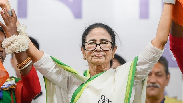 भवानीपुर में ममता बनर्जी की हार, शुभेंदु अधिकारी की बड़ी जीत से बंगाल राजनीति में बड़ा बदलाव