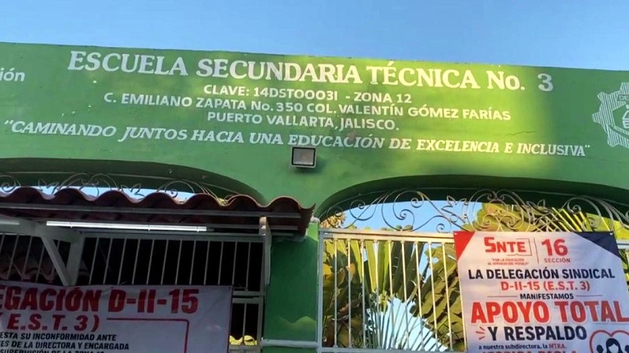 Suspenden clases en ETI 3 por protesta del SNTE | CPS Noticias Puerto Vallarta