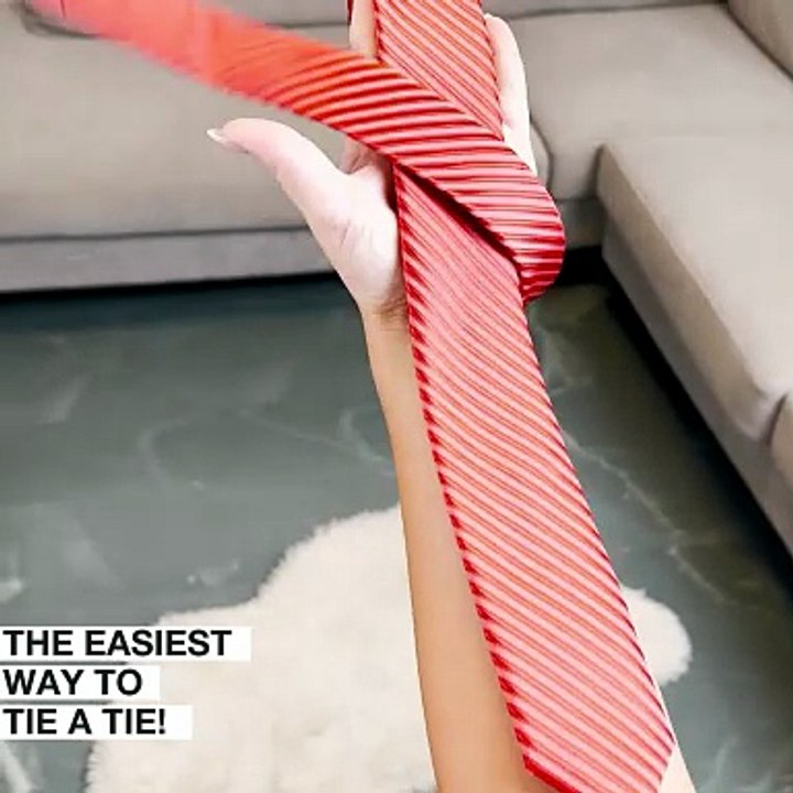 How to tie a tie in three steps! 👔