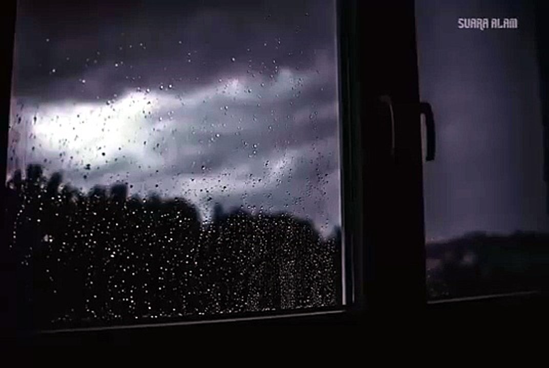 Sounds Of Rain And Lighting At Night