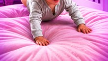 Little one loves to jump on inflatable mattress *Overflowing cuteness*