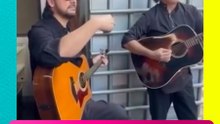 Beto Cuevas canta tras sismo de hoy en la mañana y calma a todos